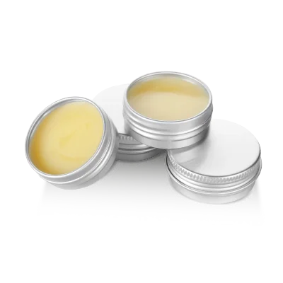 Vaselina y lanolina, componentes protectores de Hemopropin®